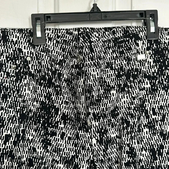 TanJay Size 12 Patterned Black and White Pant - Picture 3 of 4